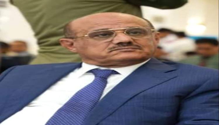 الداعري يكشف حقيقة تراجع محافظ البنك المركزي اليمني عن استقالته ووضعه تحت الإقامة الجبرية بالرياض 